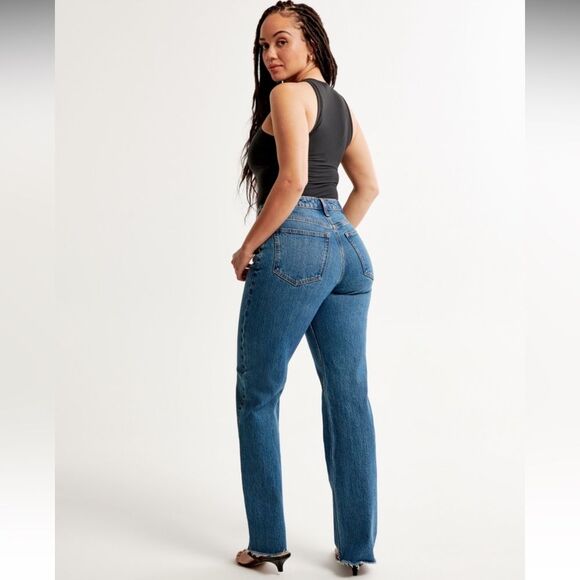 Abercrombie Women’s Curve Love High Rise 90s Relaxed Jean Size 24 00 Medium Wash - Picture 3 of 10